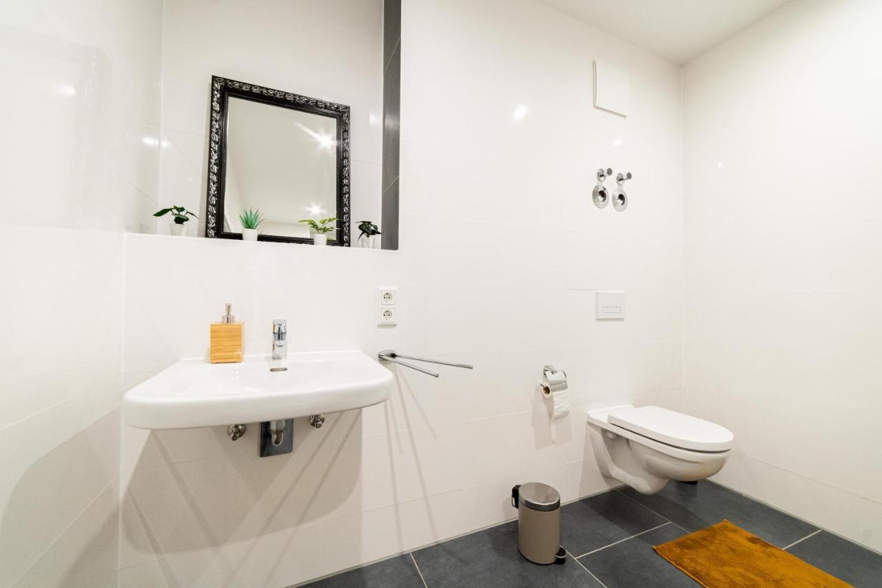 Fullhouse - - A6 - Washing Machine - Terrace - Nespresso Apartment